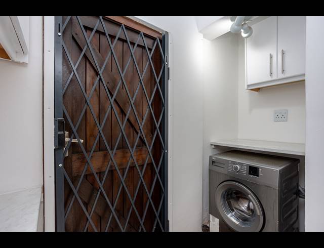 1 BEDROOM FLAT TO LET IN CLAREMONT